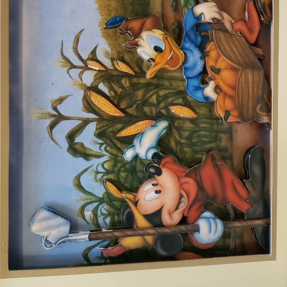 Vintage Disney 3D layered shadow box . - Picture 3 of 11